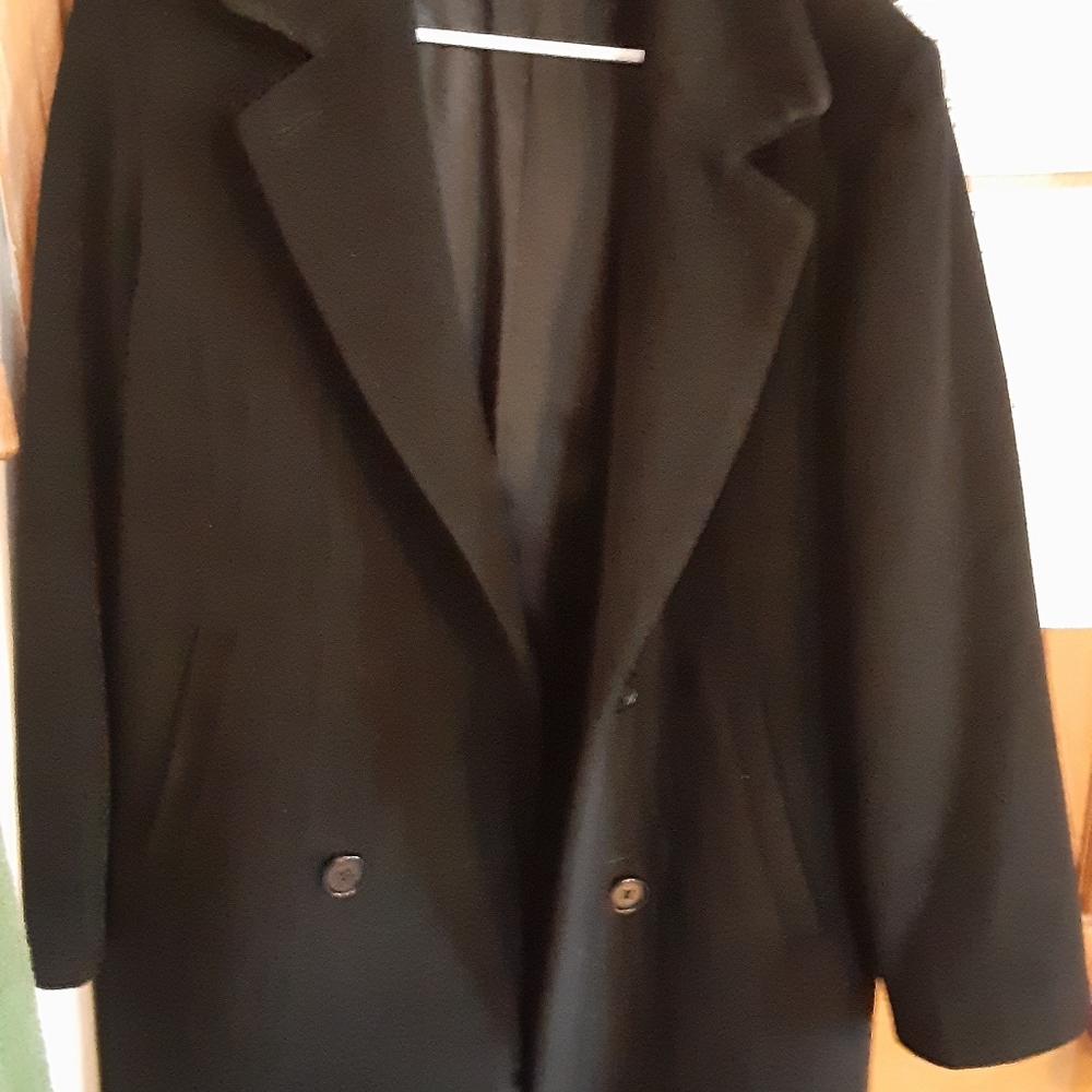 Forecaster of Boston Peacoat